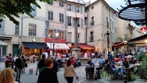 אקס אן פרובנס Aix-en-Provence טיול עם החברים